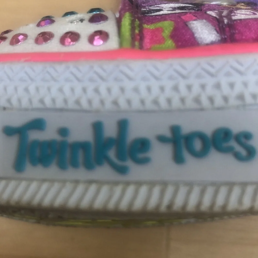 Skechers Twinkle Toes‎ Light Up Hi Top Sneakers